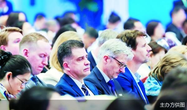 全球共议创新机遇